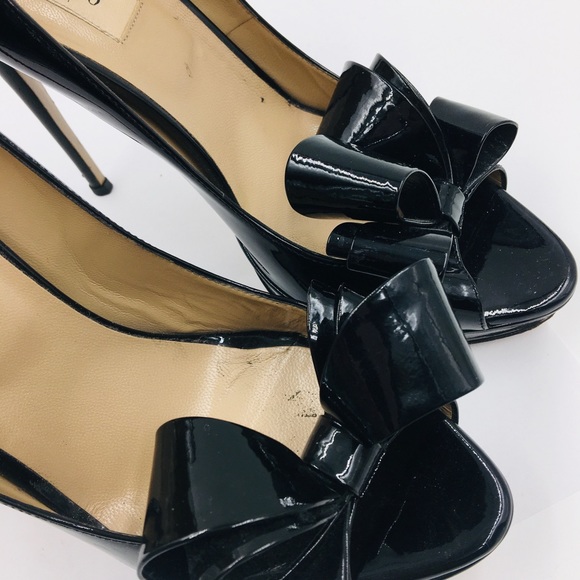 Authentic Valentino Heels - Picture 5 of 12
